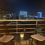 Awesome Panorama Penthouse - Free Parking And Balcony Apartment *
