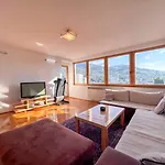 Awesome Panorama Penthouse - Free Parking And Balcony *