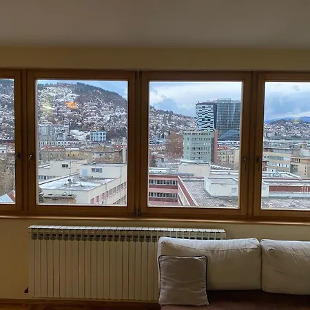 アパート Awesome Panorama Penthouse - Free Parking And Balcony サラエヴォ