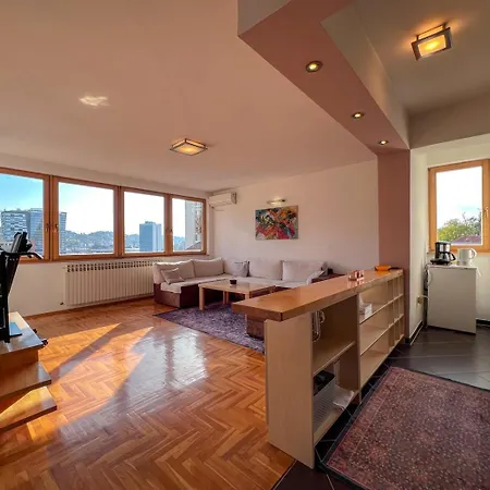 Appartamento Awesome Panorama Penthouse - Free Parking And Balcony Sarajevo