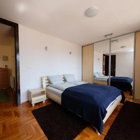 Awesome Panorama Penthouse - Free Parking And Balcony *