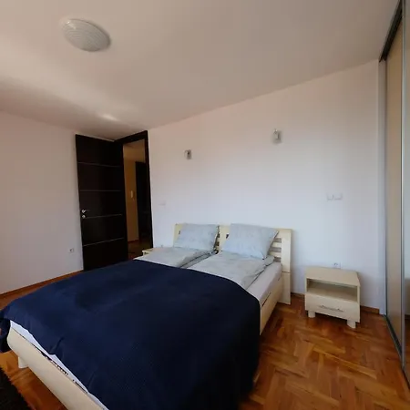 Awesome Panorama Penthouse - Free Parking And Balcony * 사라예보