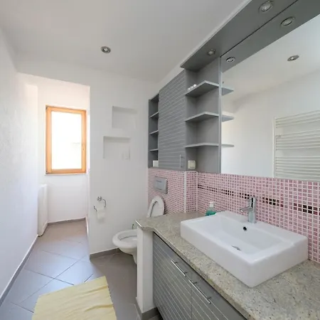 Awesome Panorama Penthouse - Free Parking And Balcony *