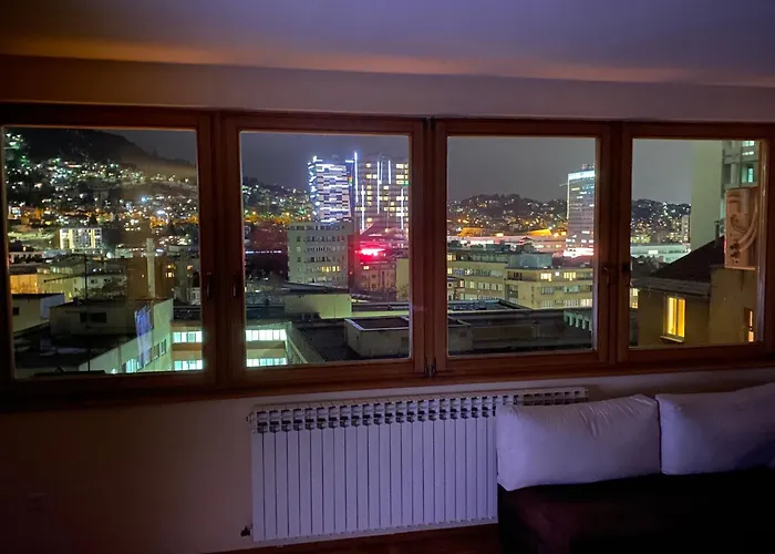 Apartman Awesome Panorama Penthouse - Free Parking And Balcony Szarajevó