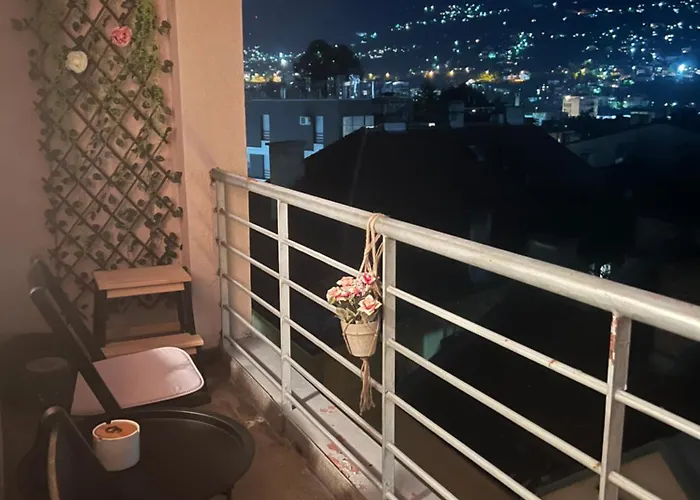 Awesome Panorama Penthouse - Free Parking And Balcony