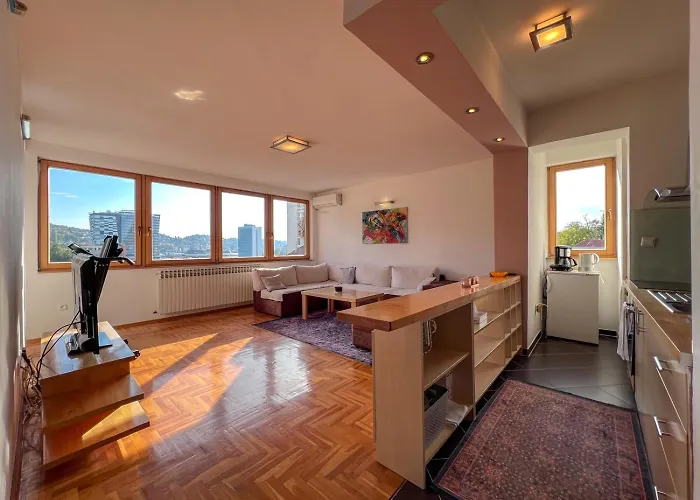 Apartman Awesome Panorama Penthouse - Free Parking And Balcony Szarajevó