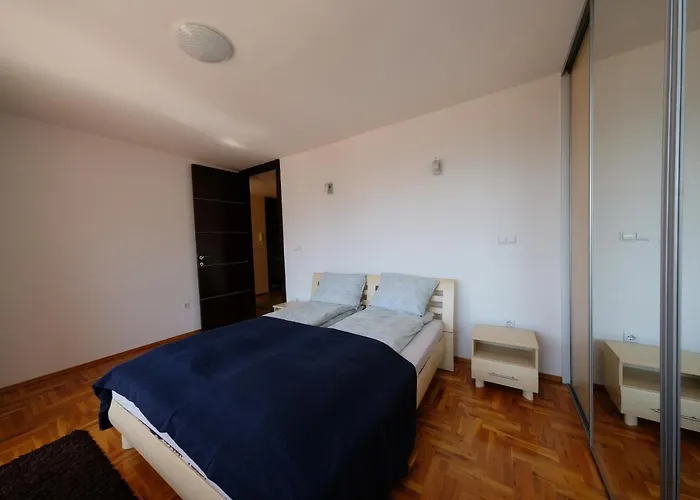 Awesome Panorama Penthouse - Free Parking And Balcony * Szarajevó